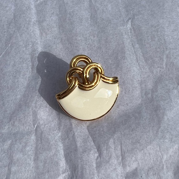 Vintage Cream Enamel and Gold Pierced Earrings - Picture 6 of 12